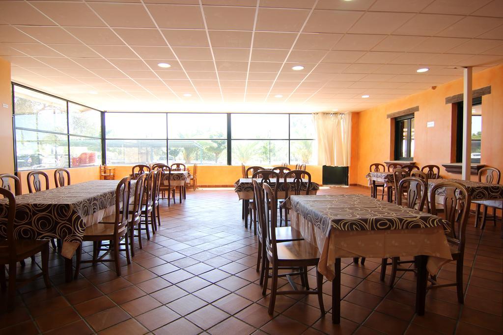Hotel Rural Hojaranzos Tejeda Del Tietar Екстер'єр фото