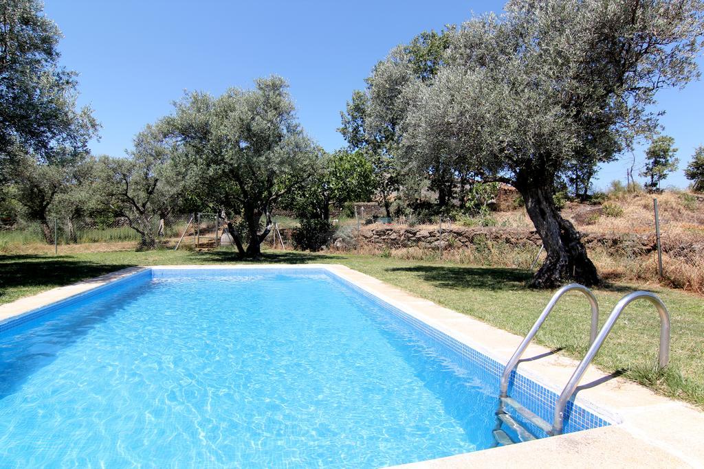 Hotel Rural Hojaranzos Tejeda Del Tietar Екстер'єр фото