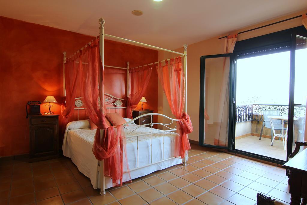 Hotel Rural Hojaranzos Tejeda Del Tietar Екстер'єр фото